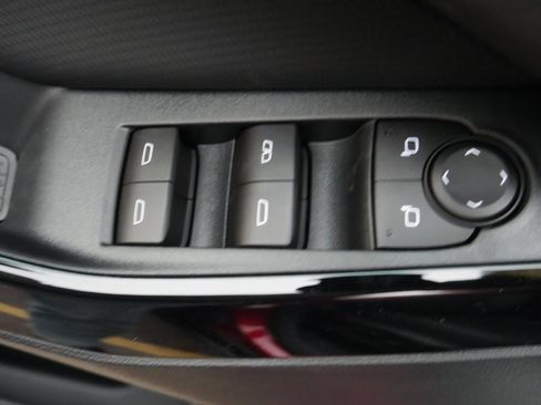 New 2026 Chevrolet Equinox LT image 30