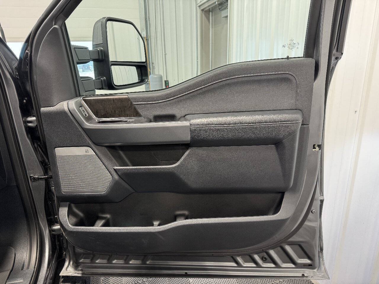 Used 2023 Ford F350 Lariat w/ Lariat Ultimate Package AWD/4WD image 25