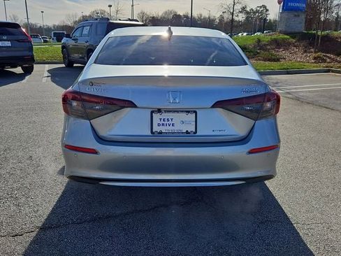 Used 2025 Honda Civic Sport Touring image 7