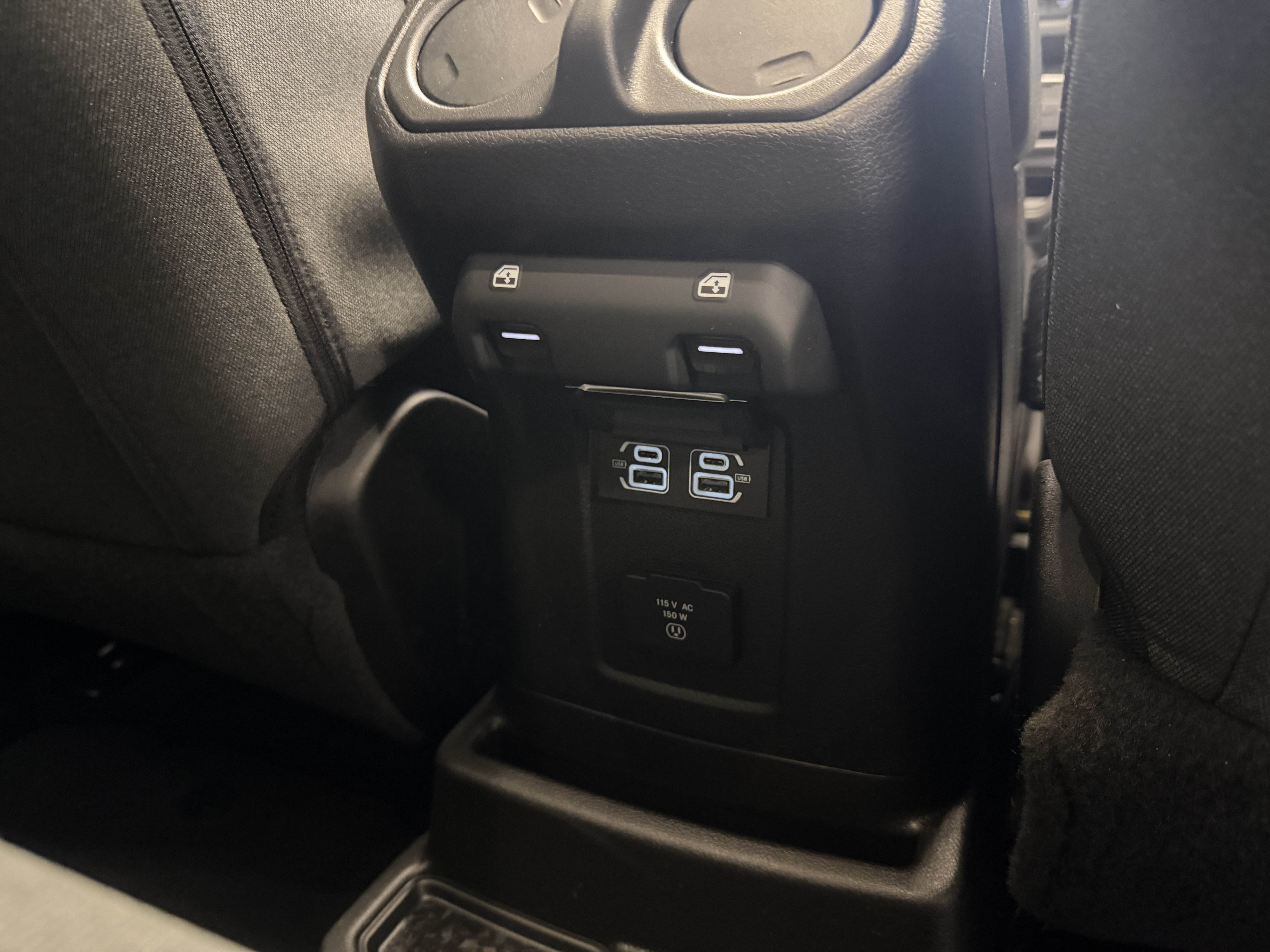 Used 2025 Jeep Wrangler Unlimited Sahara w/ Safety Group AWD/4WD image 22