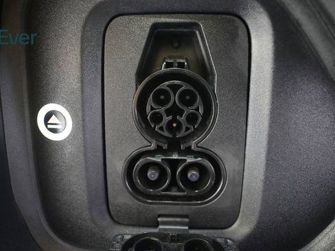 Used 2025 Rivian R1S Adventure AWD/4WD image 10