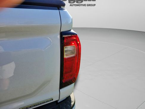 Used 2024 GMC Canyon Elevation w/ Convenience Package RWD image 19