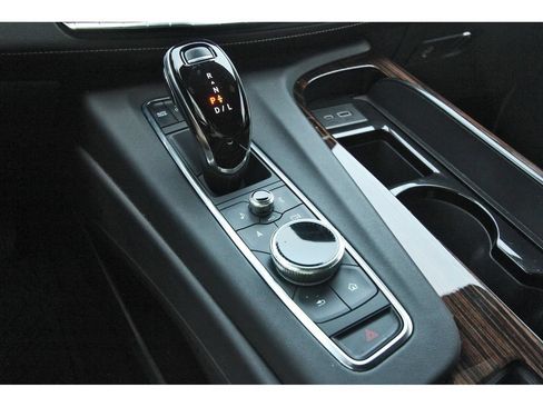 Used 2023 Cadillac Escalade Premium Luxury AWD/4WD image 31