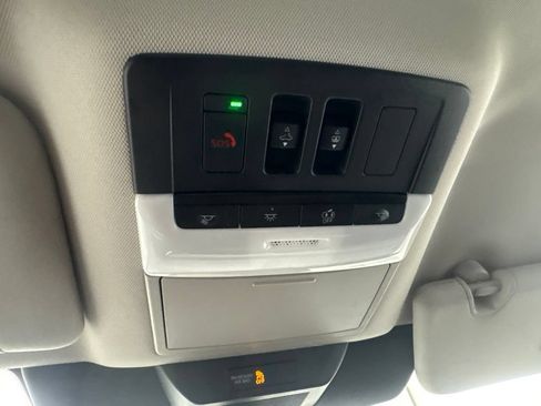 Used 2024 Nissan Pathfinder Platinum AWD/4WD image 30