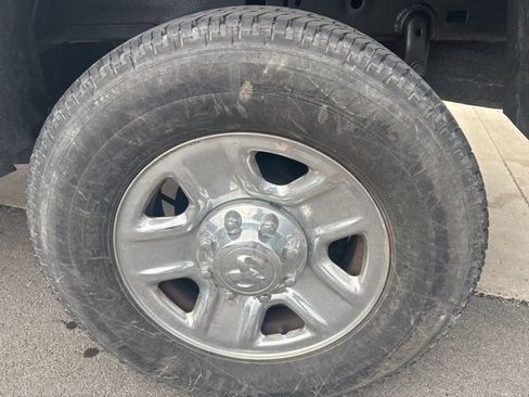 Used 2016 RAM 2500 Tradesman w/ Chrome Appearance Group image 5