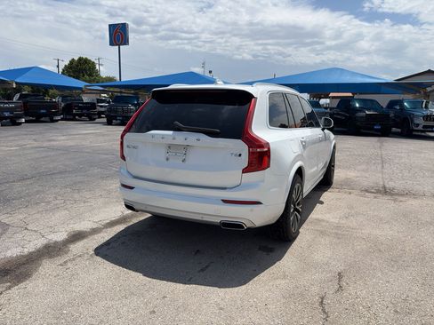 Used 2021 Volvo XC90 T6 Momentum w/ Advanced Package AWD/4WD image 5