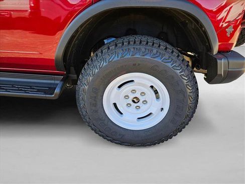 New 2025 Ford Bronco Heritage Edition image 10