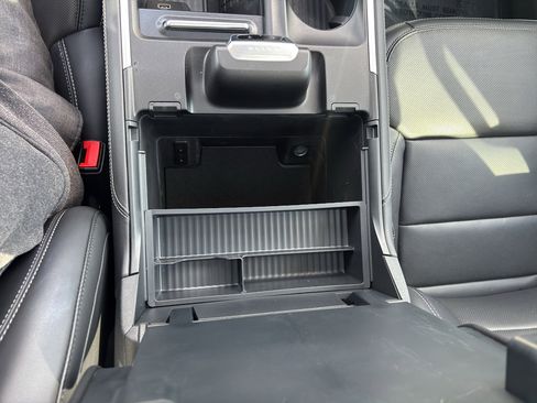 Used 2025 Ford Expedition Max Platinum image 24