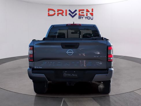 Used 2023 Nissan Frontier SV w/ SV Convenience Package image 4