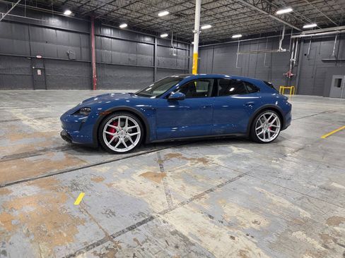 Used 2023 Porsche Taycan 4S AWD/4WD image 24