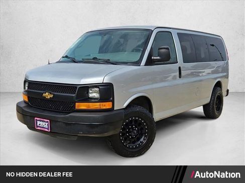 Used 2015 Chevrolet Express 2500 LS RWD image 1