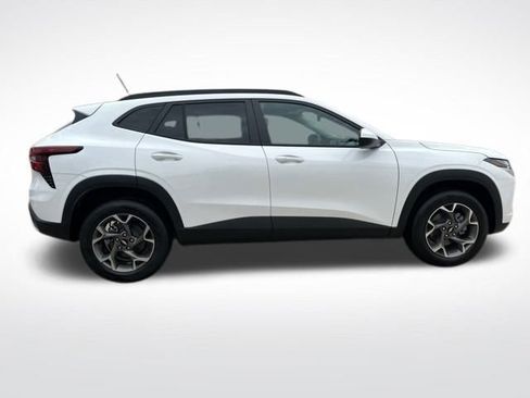 New 2026 Chevrolet Trax LT w/ LT Convenience Package image 5