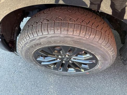 New 2026 Ford F150 XLT w/ Equipment Group 302A MID image 15