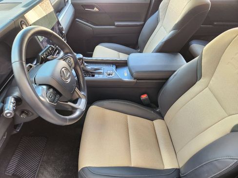 Used 2024 Lexus GX 550 AWD/4WD image 29