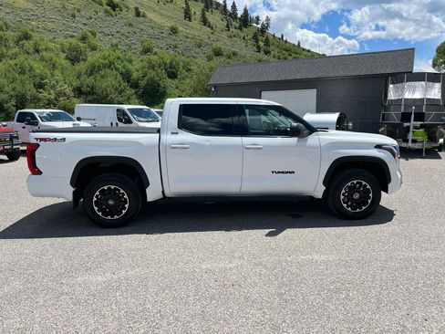 Used 2022 Toyota Tundra SR5 w/ TRD Off-Road Package AWD/4WD image 6