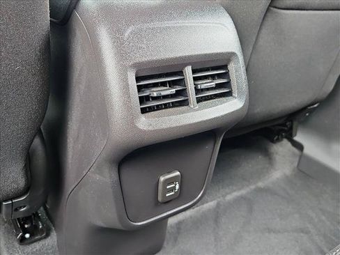 Certified 2024 Chevrolet Equinox LT FWD image 25