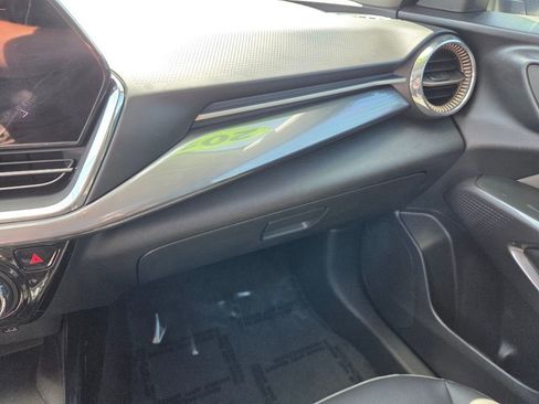 Certified 2024 Chevrolet Trax ACTIV w/ Sunroof Package image 28