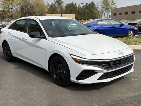 New 2026 Hyundai Elantra Sport FWD image 4