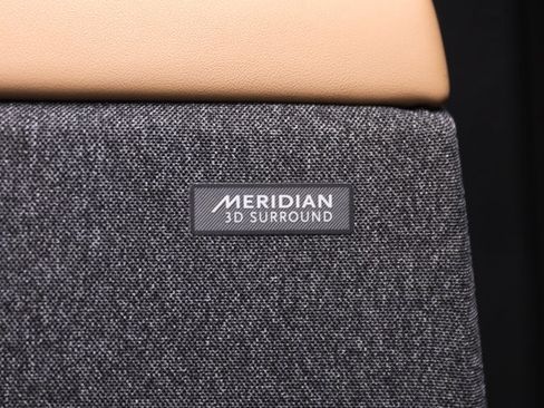 Used 2025 Land Rover Range Rover Sport Dynamic SE image 50