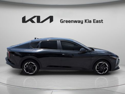 Used 2025 Kia K4 EX FWD image 5