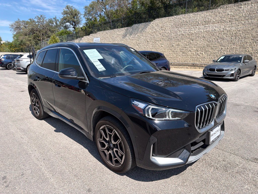 Certified 2025 BMW X1 xDrive28i w/ Convenience Package AWD/4WD image 4