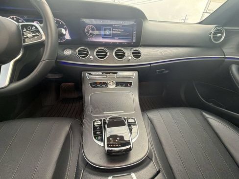 Used 2019 Mercedes-Benz E 300 4MATIC image 24