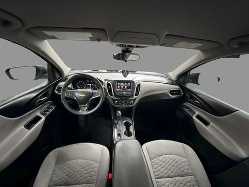 Used 2020 Chevrolet Equinox LS image 39