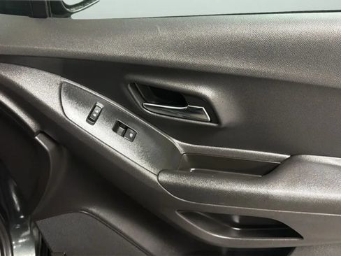 Used 2020 Chevrolet Trax LS w/ Tint and Cruise Package FWD image 17
