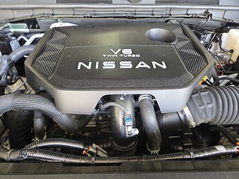 Used 2025 Nissan Armada SL w/ Captain's Chari Seat Package image 31