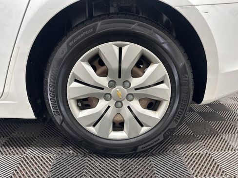 Used 2016 Chevrolet Cruze LS image 32