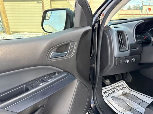 Used 2015 Chevrolet Colorado Z71 image 13