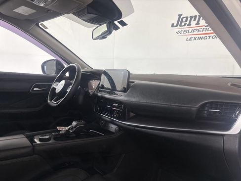 Used 2021 Nissan Rogue Platinum AWD/4WD image 36