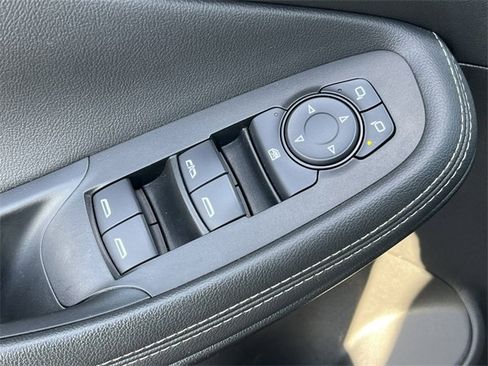 Used 2020 Buick Encore GX Preferred w/ Cold Weather Comfort Package image 13