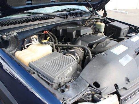 Used 2000 Chevrolet Silverado 1500 Regular Cab Short Bed w/ Exterior Appearance Pkg image 20