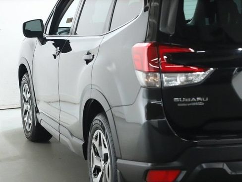 Certified 2023 Subaru Forester Premium AWD/4WD image 44