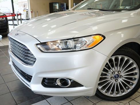 Used 2016 Ford Fusion Titanium FWD image 22