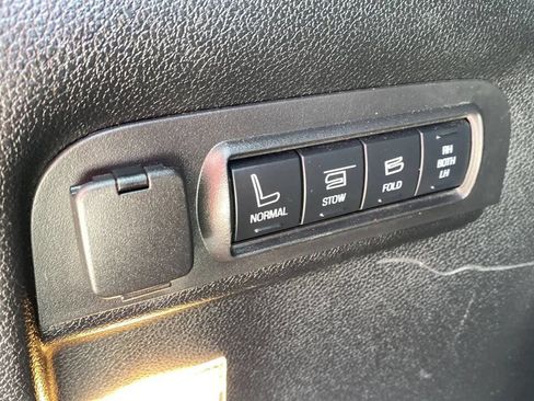 Used 2017 Ford Explorer Sport image 29