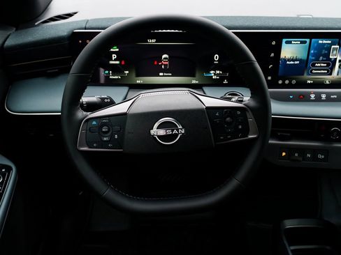 New 2026 Nissan Leaf image 11