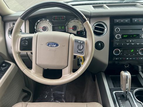 Used 2013 Ford Expedition EL Limited image 11