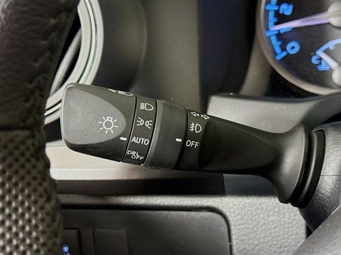 Used 2022 Toyota Tacoma SR5 image 14