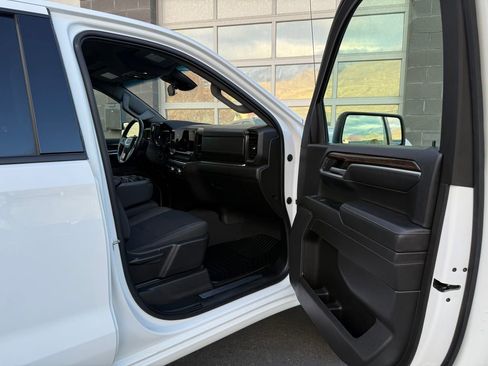 Used 2022 GMC Sierra 1500 Elevation AWD/4WD image 19