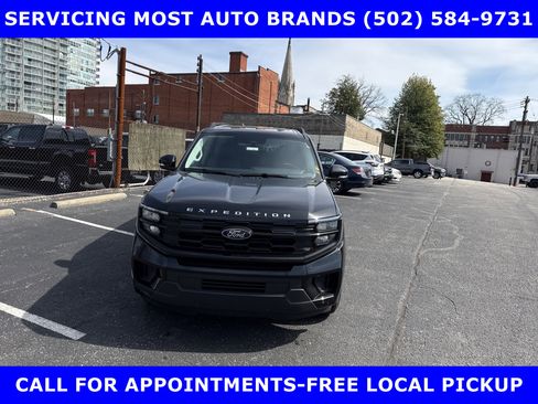 New 2026 Ford Expedition Active AWD/4WD image 8