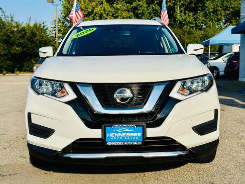 Used 2020 Nissan Rogue SV image 17