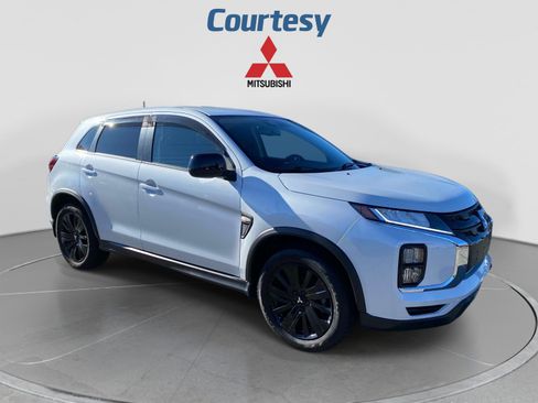 Used 2023 Mitsubishi Outlander Sport ES AWD/4WD image 8