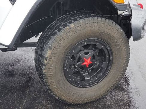 Used 2018 Jeep Wrangler Unlimited Rubicon AWD/4WD image 26