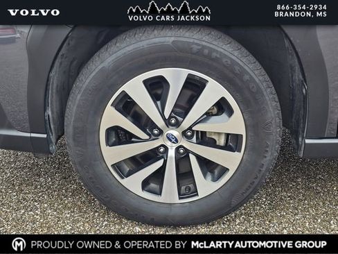 Used 2023 Subaru Outback Premium image 31