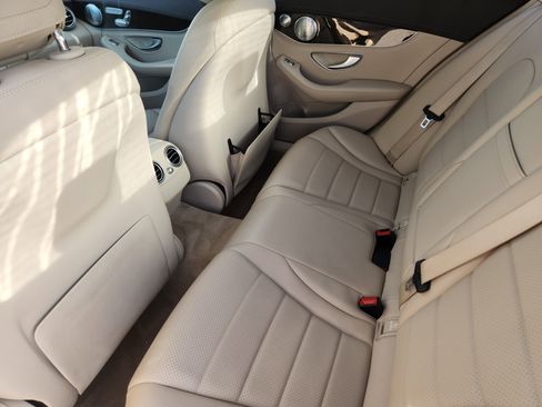 Used 2015 Mercedes-Benz C 300 4MATIC Sedan image 30