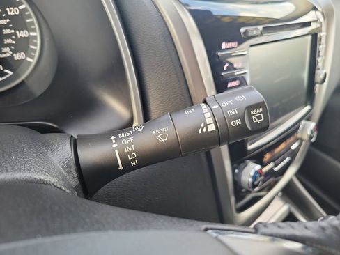 Used 2024 Nissan Murano SV w/ SV Midnight Edition Package image 17