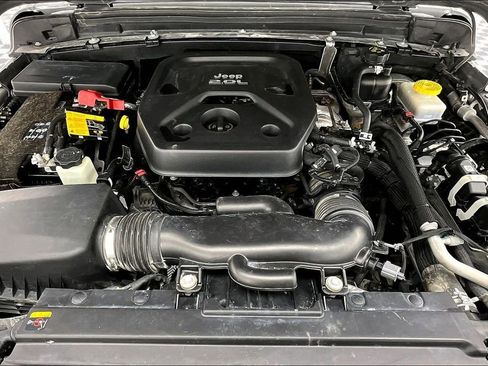 Used 2021 Jeep Wrangler Unlimited Rubicon image 10