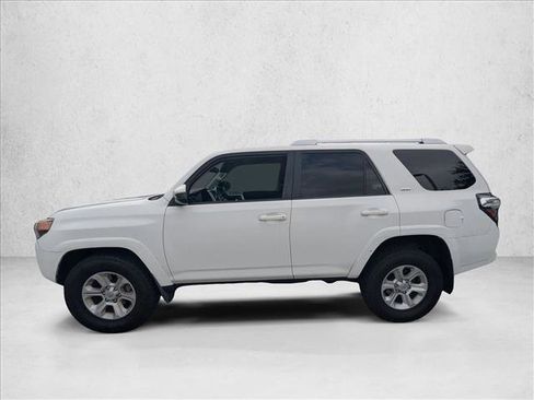 Used 2018 Toyota 4Runner SR5 RWD image 5